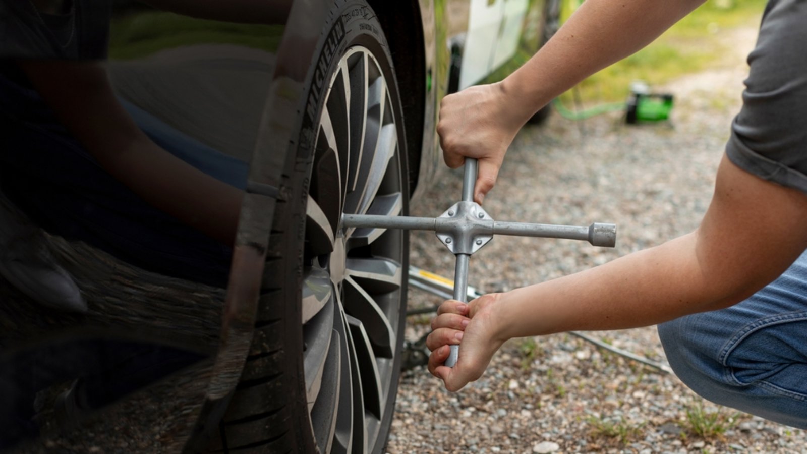 Müssen die Allwetterreifen bald runter?Foto: fast-stock / shutterstock.com Müssen die Allwetterreifen bald runter?Foto: fast-stock / shutterstock.com