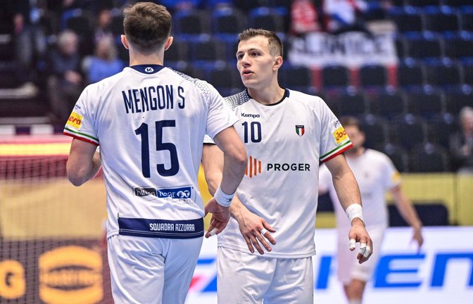 Marco Mengon (re.) spielt ab Sommer nicht nur in der italienischen Nationalmannschaft mit seinem Zwillingsbruder Simone zusammen.<span class='image-autor'>Foto: IMAGO/IPA Sport</span>