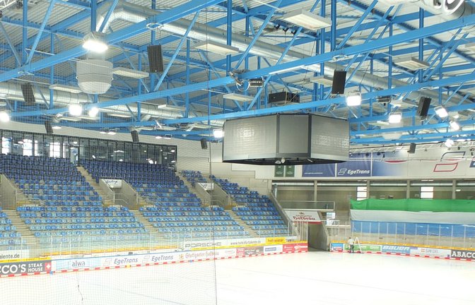 Die neue Innenbeleuchtung der Arena in Bietigheim-Bissingen spart Energie und ist fernsehtauglich.  <span class='image-autor'>Foto: SWBB</span>