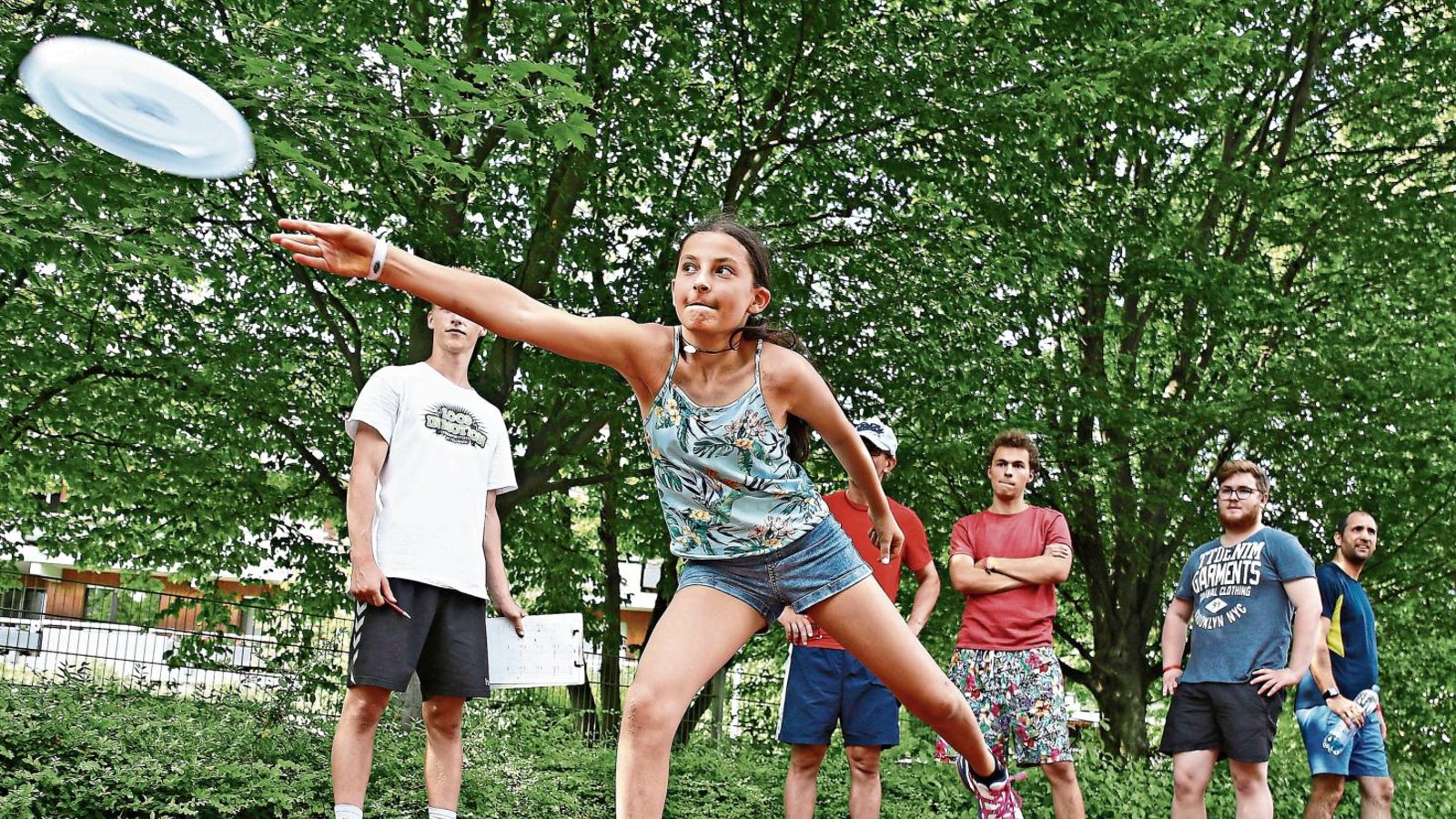 Beim Discgolf ist Gefühl in den Armen angesagt, denn die Scheibe ist sehr anfällig. Fotos: Baumann Beim Discgolf ist Gefühl in den Armen angesagt, denn die Scheibe ist sehr anfällig. Fotos: Baumann
