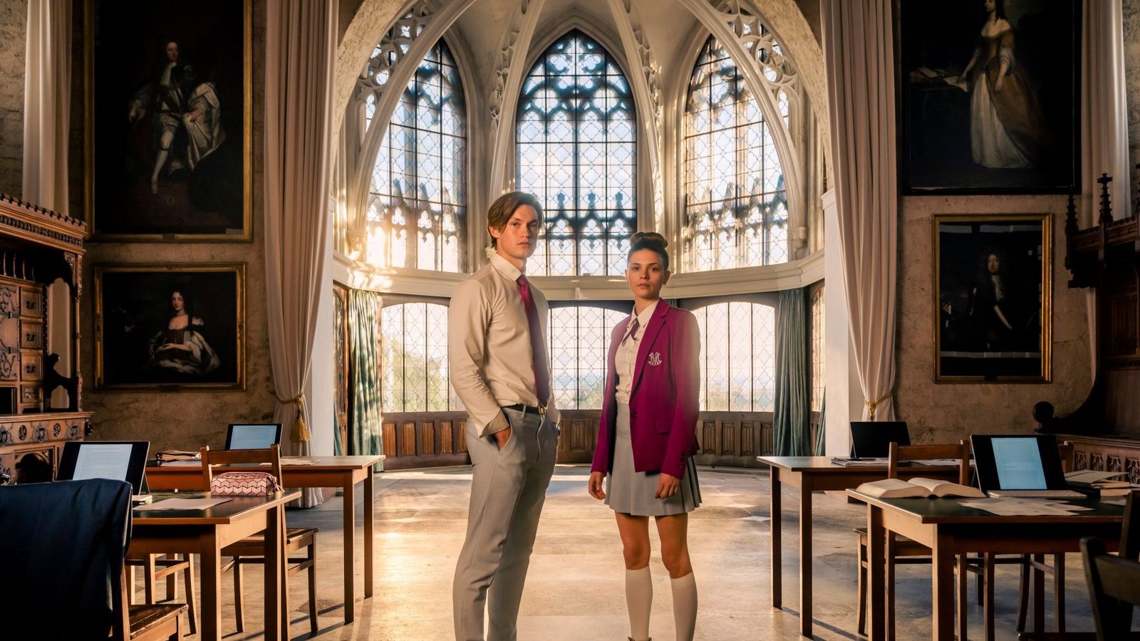 Fans dürfen sich freuen: Eine 2. Staffel von „Maxton Hall“ wurde offiziell bestätigt.Foto: Prime Video / Stephan Rabold Fans dürfen sich freuen: Eine 2. Staffel von „Maxton Hall“ wurde offiziell bestätigt.Foto: Prime Video / Stephan Rabold