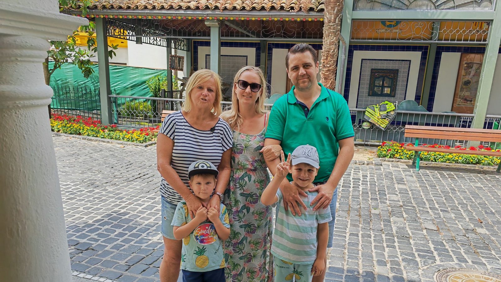 Familie Heller aus Rosenheim in Bayern hat den Brand miterlebt.Foto: Erdem Gökalp Familie Heller aus Rosenheim in Bayern hat den Brand miterlebt.Foto: Erdem Gökalp
