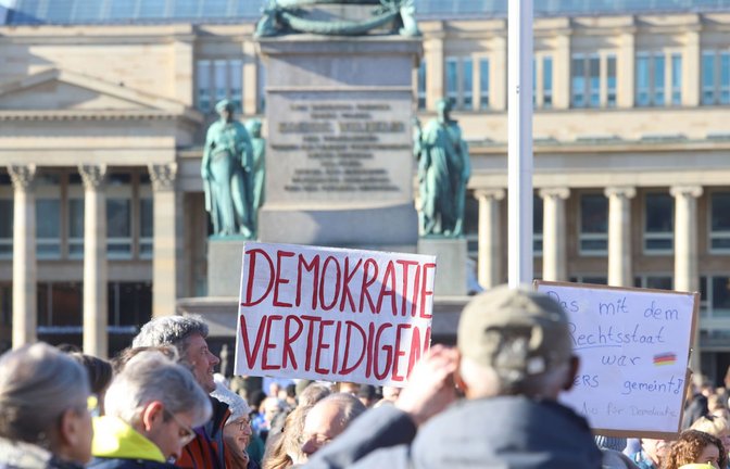 Hunderttausende gehen für die Demokratie auf die Straße.<span class='image-autor'>Foto: Lichtgut/Zophia Ewska</span>