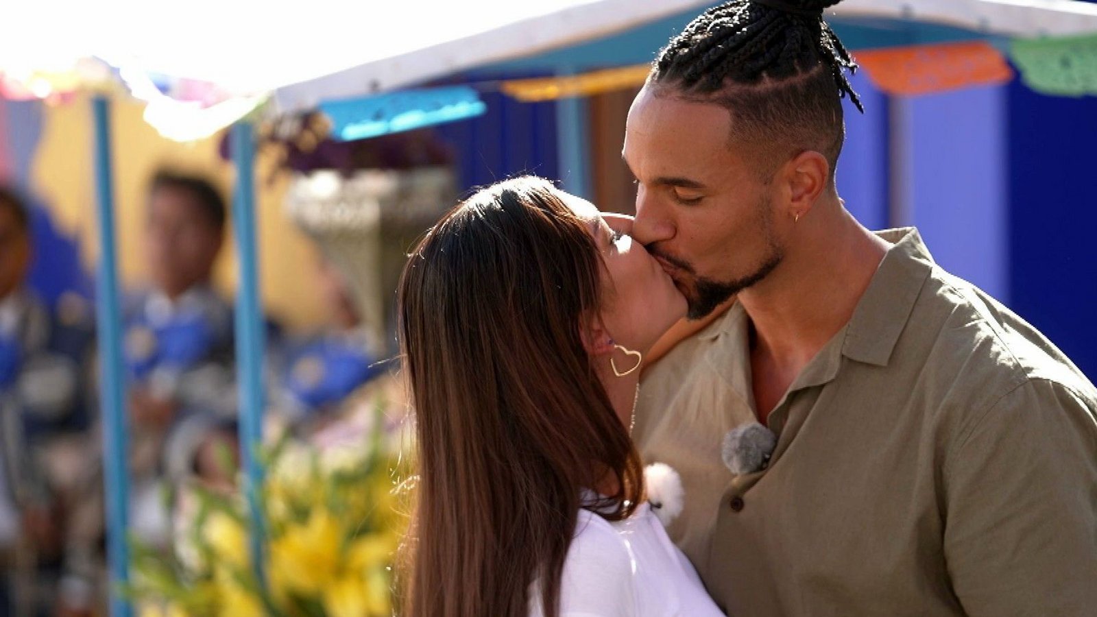 Zwischen David und Chiara kommt es zu einem ersten Kuss.Foto: RTL Zwischen David und Chiara kommt es zu einem ersten Kuss.Foto: RTL