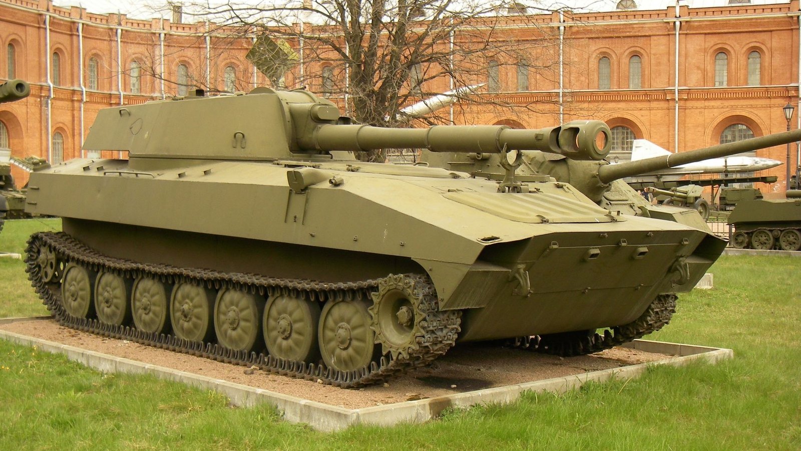 Ukraine: Die 2S1 ist eine in der Sowjetunion entwickelte Selbstfahrlafette. Sie wurde Ende der 1960er Jahre entwickelt und 1972 in der Sowjetarmee in Dienst gestellt. Sie ist bei den ukrainischen  Streitkräften  im Einsatz.Foto: Wikipedia commons/One half 3544