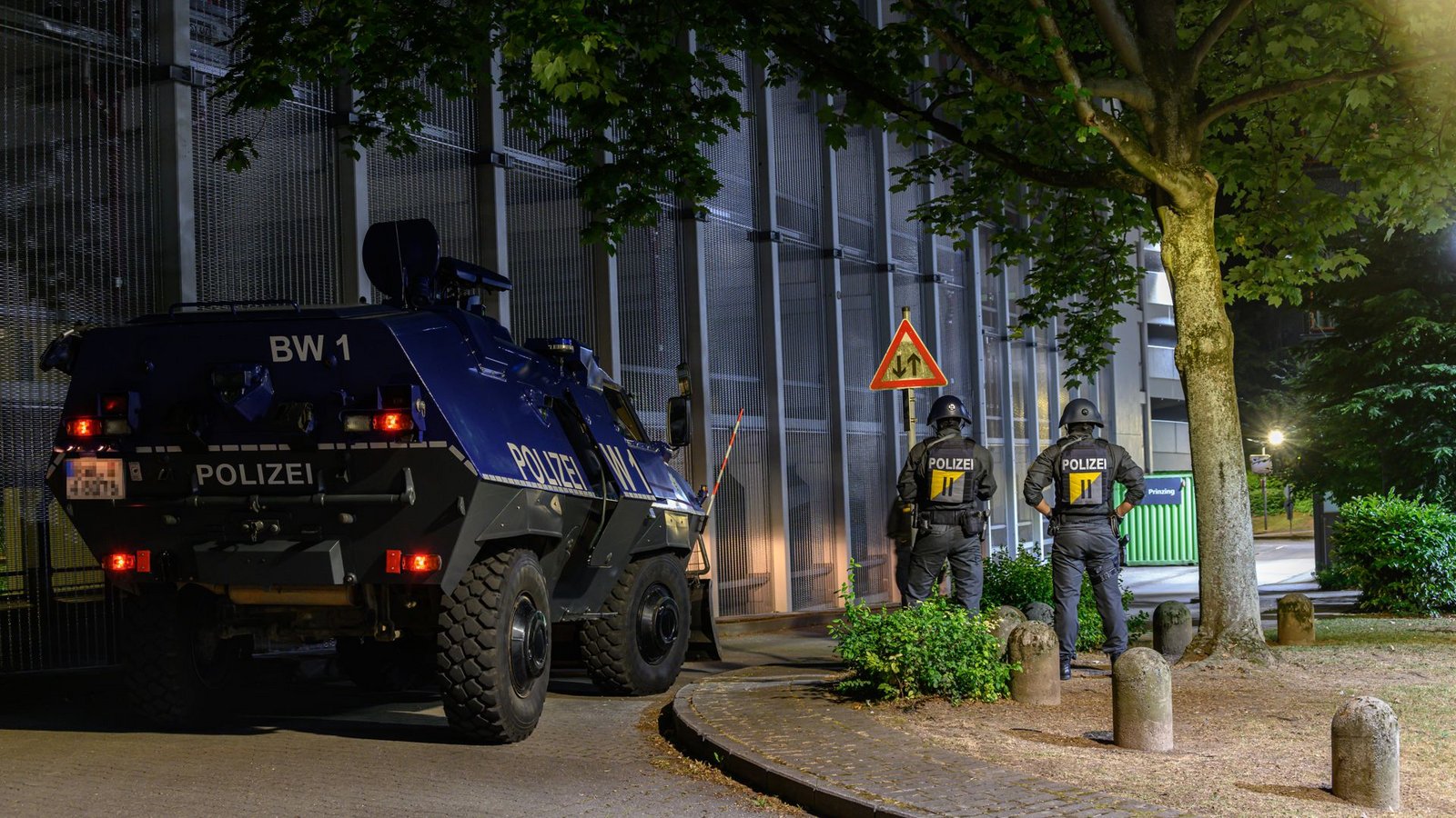 Das Landeskriminalamt Baden-Württembergs wird zur Festung: Mit Panzerwagen  bewachen Polizisten dort tonnenweise eingelagertes  Kokain.Foto: Landeskriminalamt/ Baden-Württemberg