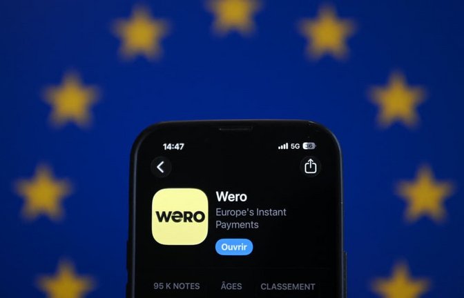 Im Onlinehandel wächst die Zahl der Händler, die Wero akzeptieren. Doch bei den Verbrauchern ist Wero&nbsp; vergleichsweise wenig bekannt.<span class='image-autor'>NICOLAS TUCAT/AFP</span>