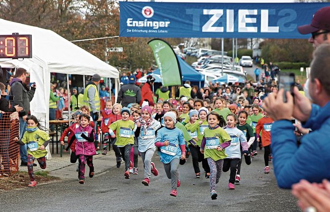 Nachwuchsathleten werden auch beim 13. Nussdorflauf die größten Teilnehmerfelder stellen. An diesem Samstag erfolgen die insgesamt 13 Massenstarts. Foto: Küppers