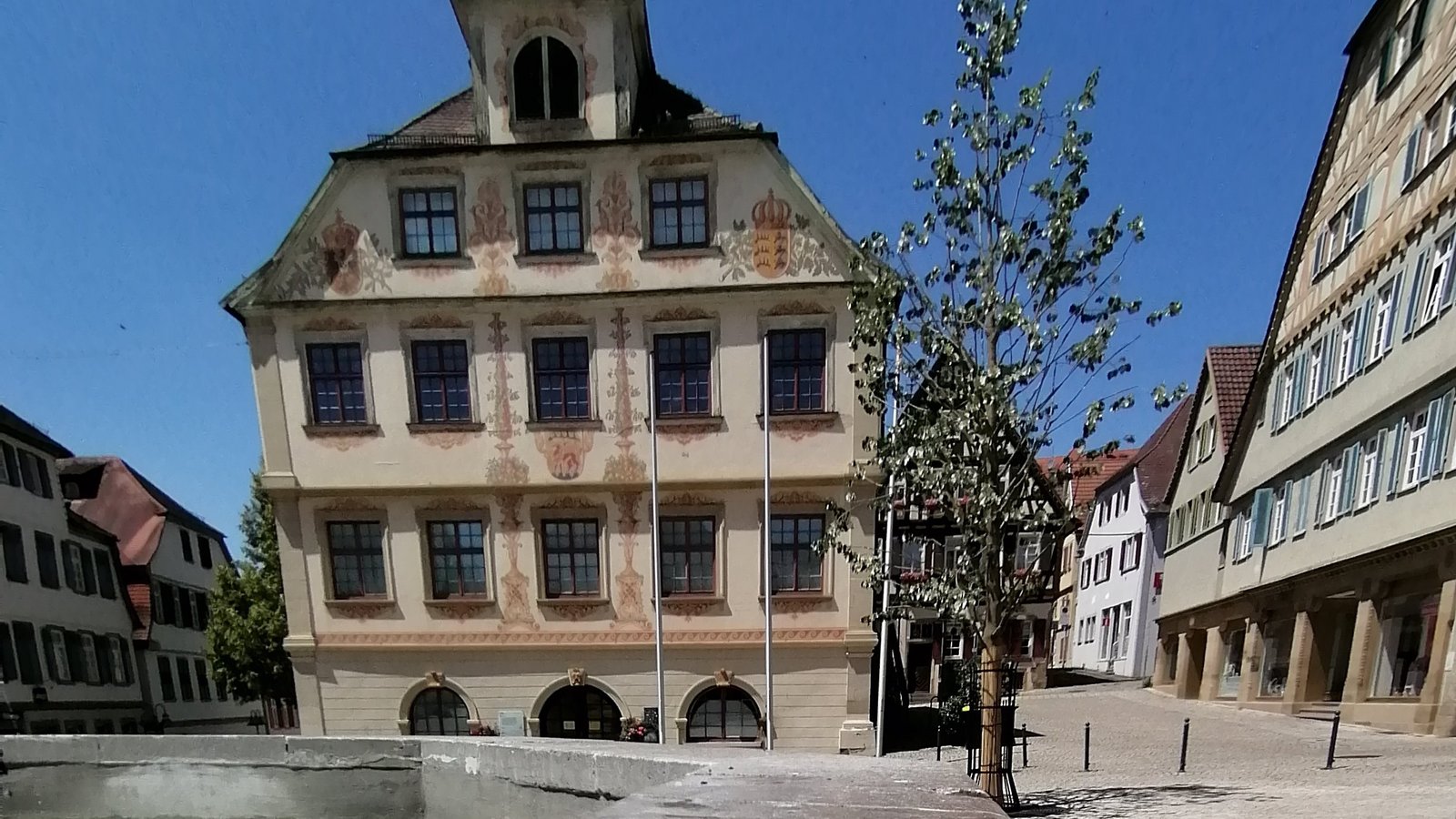 Im Vaihinger Rathaus ist Sparen angesagt. Foto: Banholzer Im Vaihinger Rathaus ist Sparen angesagt. Foto: Banholzer