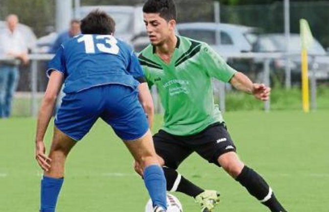 Als Torvorbereiter und Goalgetter beim VfR Sersheim fast unverzichtbar: Hakan Atalay (rechts) Foto: Nachreiner