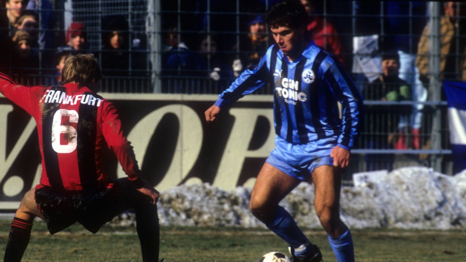 Ralf Vollmer 1987 im Duell mit Eintracht Frankfurt.Foto: imago/Pressefoto Baumann/imago sportfotodienst