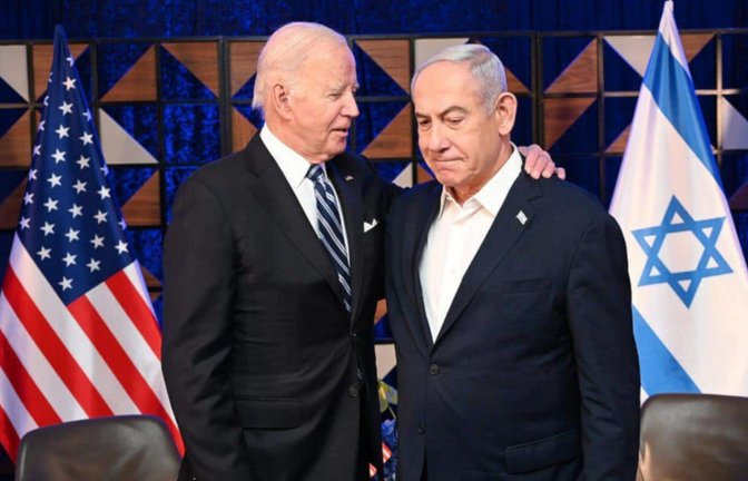 US-Präsident Joe Biden (l.) mit dem israelischen Premierminister Benjamin Netanyahu. Die US-Regierung hat ihre Besorgnis über die Schließung des Fernsehsenders Al-Jazeera geäußert (Archivfoto).<span class='image-autor'>Foto: IMAGO/ZUMA Wire/IMAGO/Avi Ohayon/Israel Gpo</span>