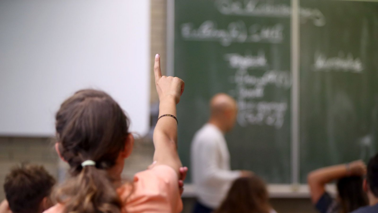 Wie lange soll der Bildungsweg bis zum Abitur dauern? Das ist eine Gretchenfrage der Schulpolitik. Im Südwesten ist sie jetzt wieder aktuell.Foto: dpa/Daniel Karmann Wie lange soll der Bildungsweg bis zum Abitur dauern? Das ist eine Gretchenfrage der Schulpolitik. Im Südwesten ist sie jetzt wieder aktuell.Foto: dpa/Daniel Karmann