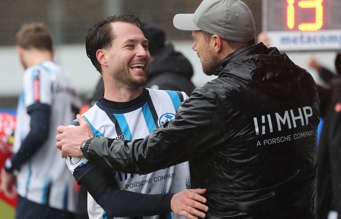Trainer Marco Wildersinn und sein „Unterschiedsspieler“  David Tomic<span class='image-autor'>Foto: Baumann</span>