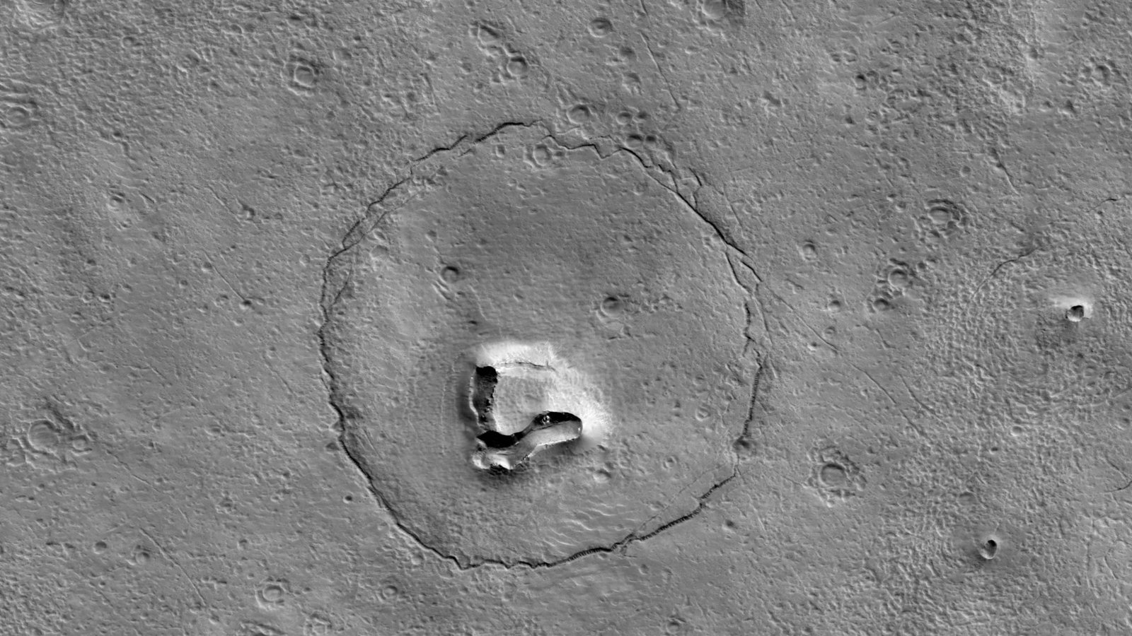 Ein Bär auf dem Mars – echt jetzt?Foto: Nasa/JPL-Caltech/University of Arizona Ein Bär auf dem Mars – echt jetzt?Foto: Nasa/JPL-Caltech/University of Arizona