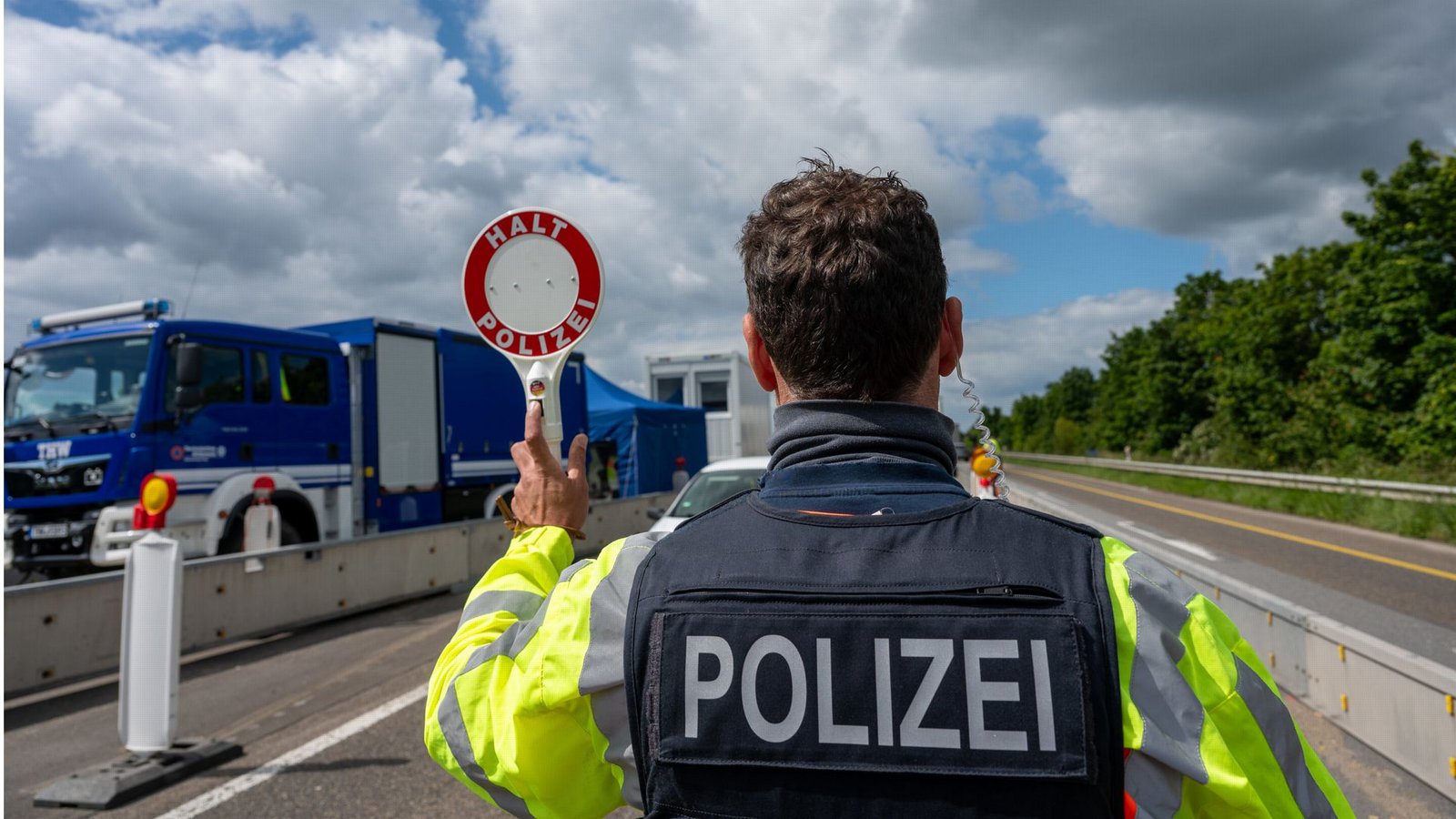 Deutschland will verschärfte Kontrollen einführen, um die Zahl der illegalen Grenzübertritte zu vermindern. Doch nicht alle Nachbarstaaten sind erfreut über diesen Schritt.Foto: dpa/Harald Tittel Deutschland will verschärfte Kontrollen einführen, um die Zahl der illegalen Grenzübertritte zu vermindern. Doch nicht alle Nachbarstaaten sind erfreut über diesen Schritt.Foto: dpa/Harald Tittel