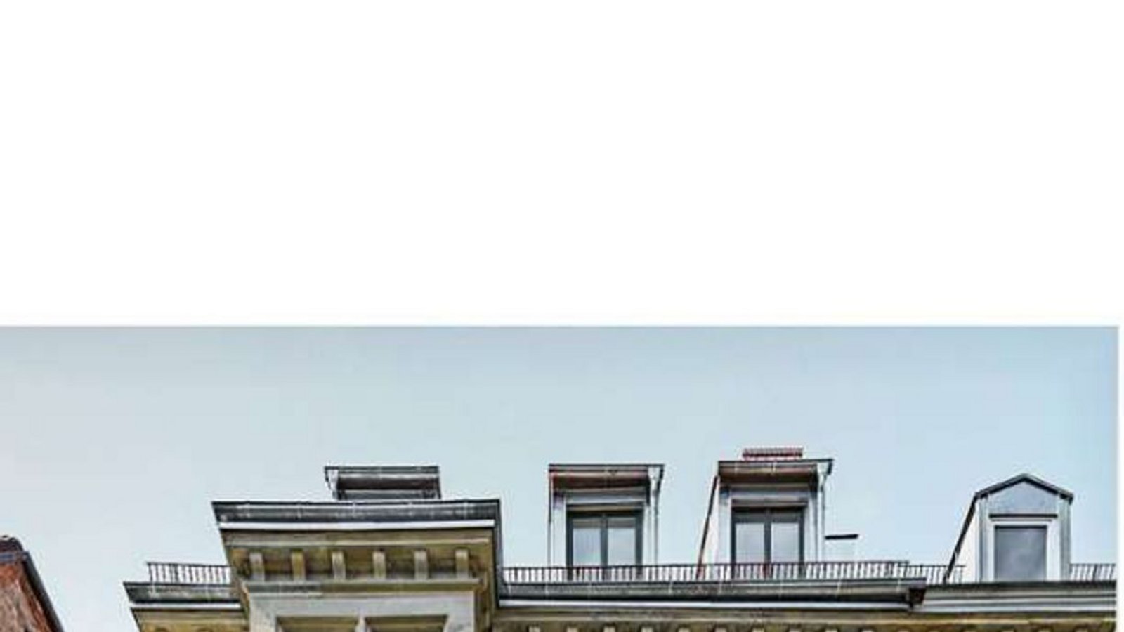 Frey Architekten sanierten für die Bauherrschaft ein Gründerzeithaus in Stuttgart  im Heusteigviertel und schufen zwei zusätzliche Wohnungen im Dachgeschoss. Dabei . . .Foto: Sebastian Schels