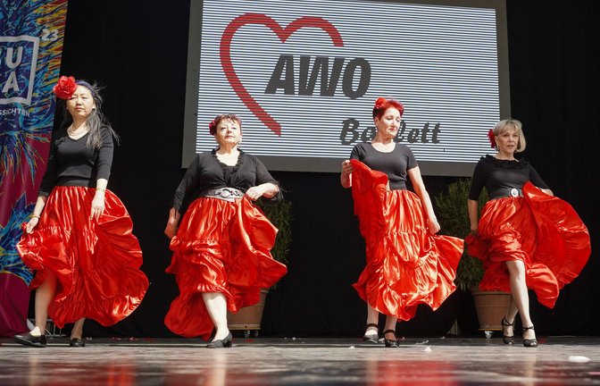 Ohne Sombrero, mit Kostümen: das Awo-Ballett.<span class='image-autor'>Foto: dpa/Uwe Anspach</span>