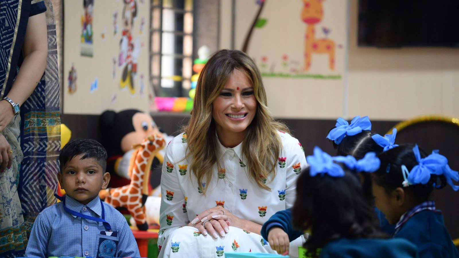 Bekannt ist, dass Melania Kinder am Herzen liegen. So intervenierte die First Lady 2018 offenbar bei ihrem Mann gegen die Politik der US-Regierung, Kinder an der amerikanisch-mexikanischen Grenze von ihren Eltern zu trennen.Foto: AFP/Sajjad Hussain Bekannt ist, dass Melania Kinder am Herzen liegen. So intervenierte die First Lady 2018 offenbar bei ihrem Mann gegen die Politik der US-Regierung, Kinder an der amerikanisch-mexikanischen Grenze von ihren Eltern zu trennen.Foto: AFP/Sajjad Hussain