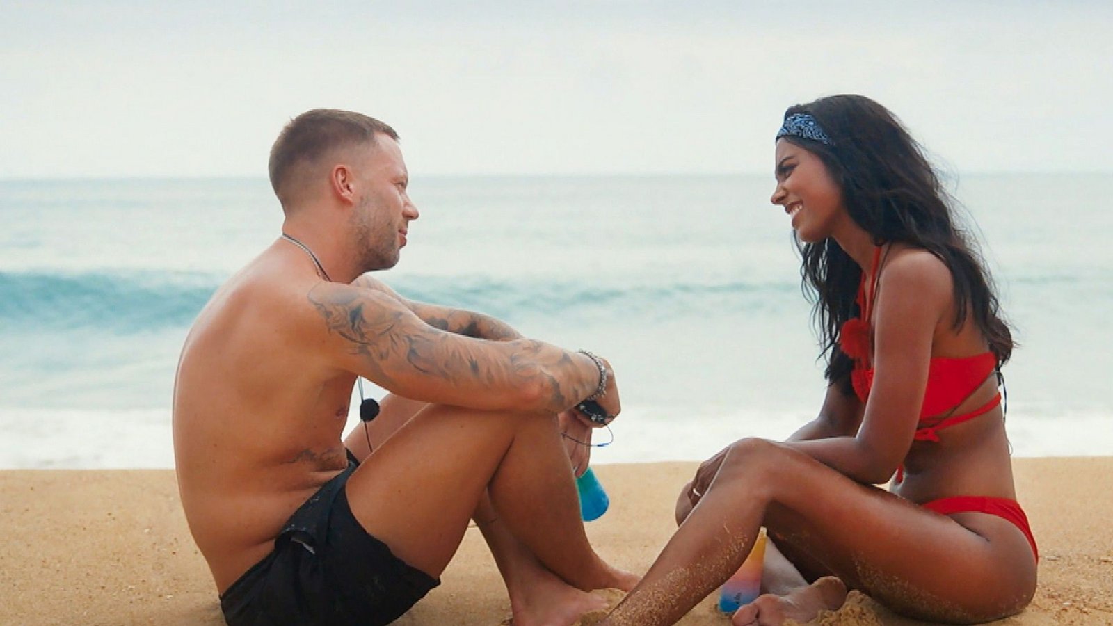 Auch Tom und die Junggesellin unterhielten sich während des Gruppendates.Foto: RTL Auch Tom und die Junggesellin unterhielten sich während des Gruppendates.Foto: RTL