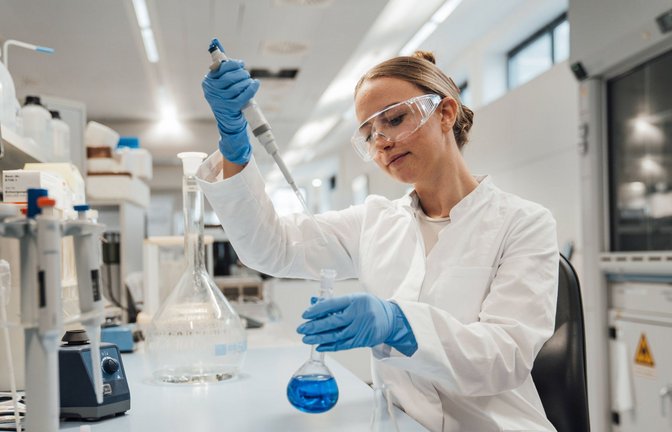 Biotechnologie gilt als Schlüssel für den Standort.<span class='image-autor'>Foto: imago/Westend61</span>