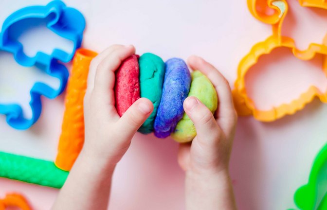 Ein Spaß für alle Kinder: Knete.<span class='image-autor'>Foto: Ilina Yuliia</span>