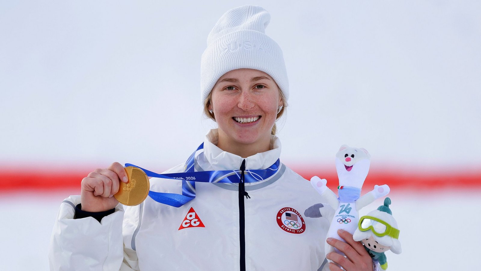 Elizabeth Lemley aus den USA jubelt bei der Siegerehrung mit ihrer Goldmedaille über den ersten PlatzFoto: picture alliance/dpa | Oliver Weiken Elizabeth Lemley aus den USA jubelt bei der Siegerehrung mit ihrer Goldmedaille über den ersten PlatzFoto: picture alliance/dpa | Oliver Weiken