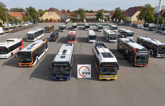 Vor kurzem hat der Verkehrsverbund Stuttgart (VVS) seinen Busverkehr gefeiert – der für eine  Mobilitätsgarantie noch weiter ausgebaut werden müsste.<span class='image-autor'>Foto: Lichtgut/Max Kovalenko</span>