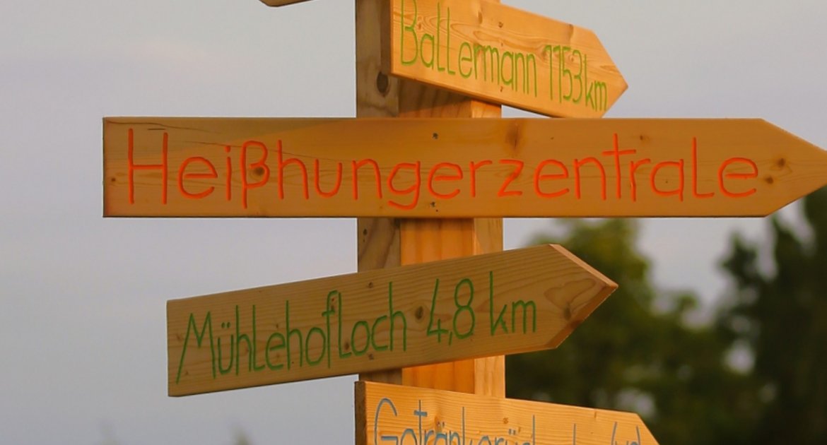 Fußball, Saison 2026/2027, Männer, Stadtpokal Turnier um den Pokal der Stadt Mühlacker beim TSV Großglattbach,  Wegweiser durch die Veranstaltung