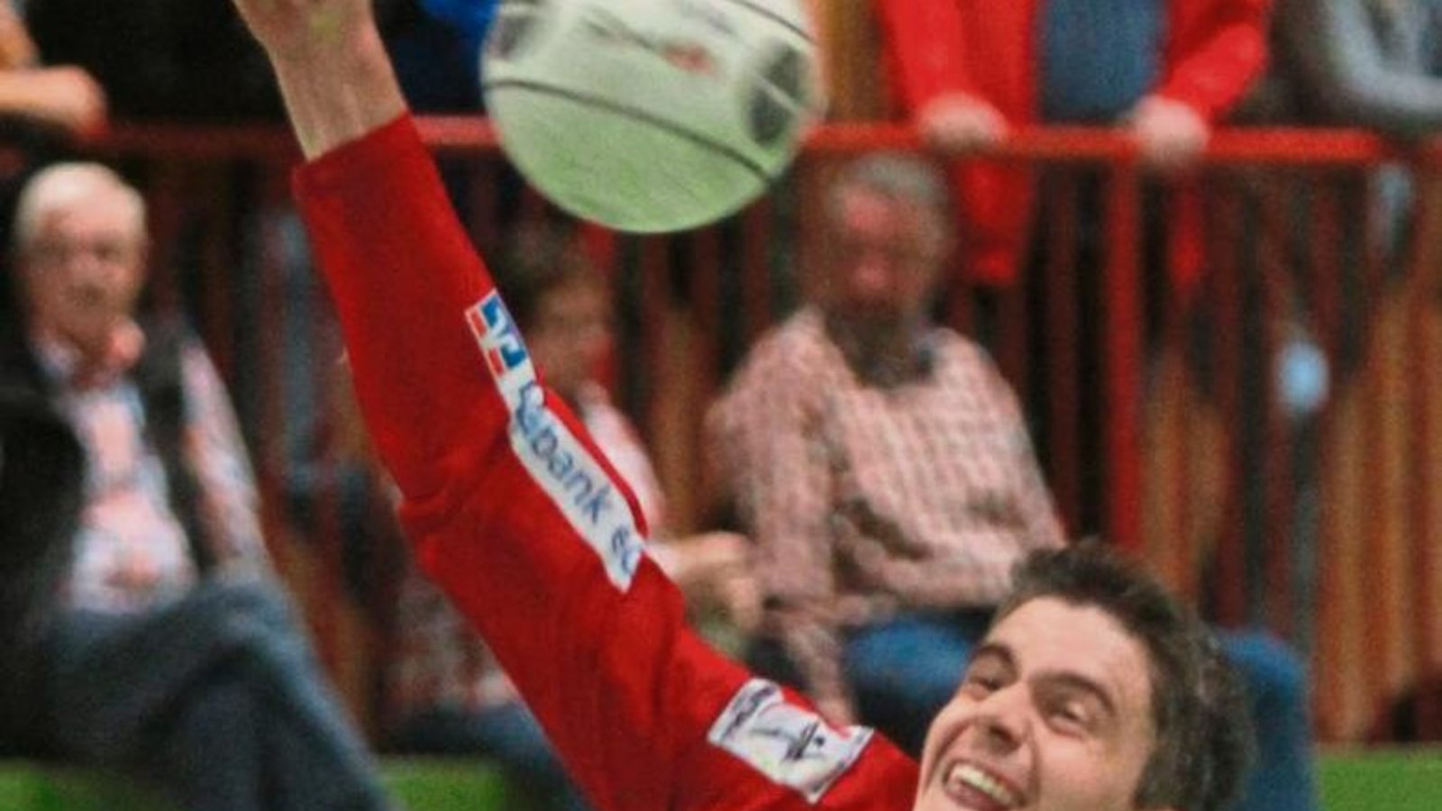 Kolja Meyer war an der Leine vor allem bei den Schusszuspielen von den Stammheimern kaum zu bremsen. Foto: Nachreiner Kolja Meyer war an der Leine vor allem bei den Schusszuspielen von den Stammheimern kaum zu bremsen. Foto: Nachreiner