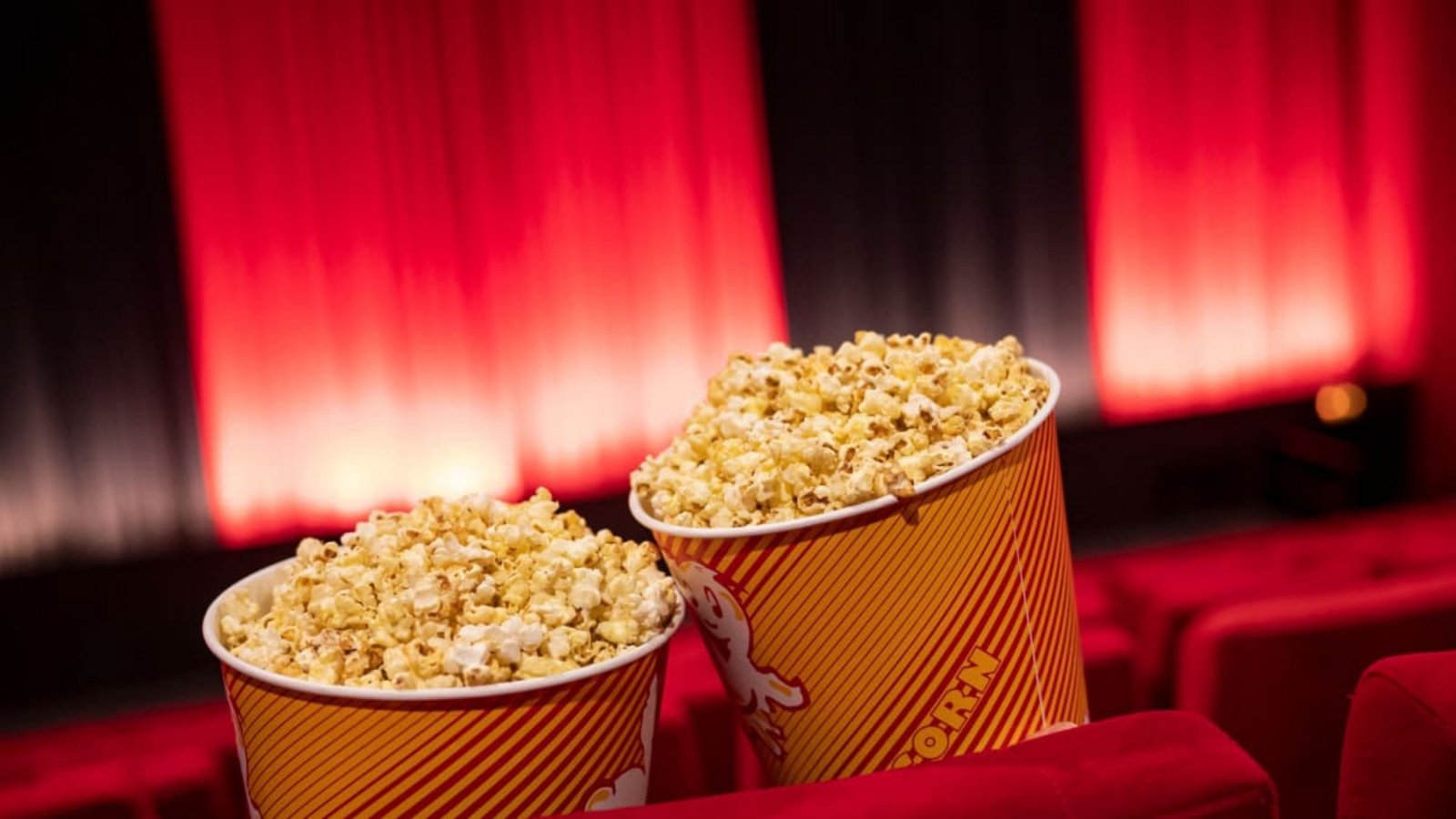 Popcorn gehört für viele zum Kinobesuch dazu.Fabian Sommer/dpa Popcorn gehört für viele zum Kinobesuch dazu.Fabian Sommer/dpa