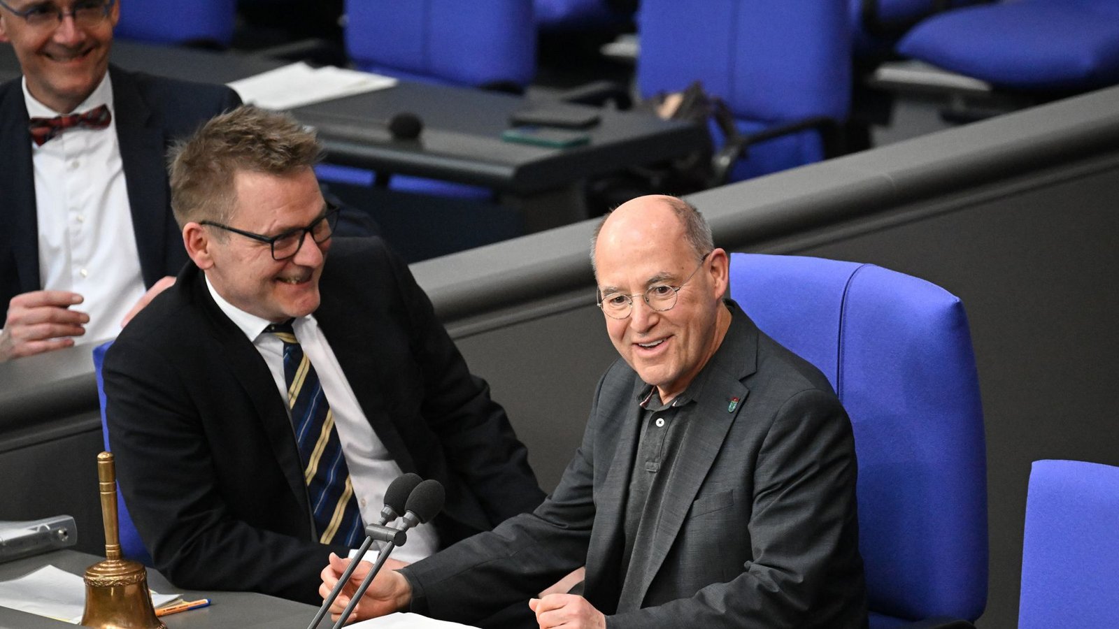 Als Alterspräsident durfte Gregor Gysi (Linke) so lange reden, wie er wollte.Foto: dpa/Bernd von Jutrczenka Als Alterspräsident durfte Gregor Gysi (Linke) so lange reden, wie er wollte.Foto: dpa/Bernd von Jutrczenka