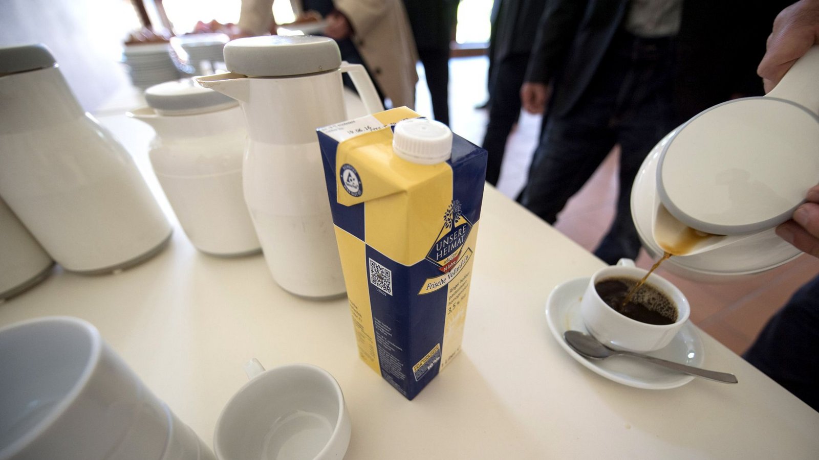 Am liebsten trinken die Deutschen ihren Kaffee aus dem Filter (65,7 Prozent) als Cappuccino (41,8 Prozent), Latte macchiato (39,8 Prozent), Espresso (21,7 Prozent), Cafe Crema (27 Prozent), Instant-Kaffee (16,4 Prozent) und aus der Siebstempelkannen (7,3 Prozent).Foto: dpa