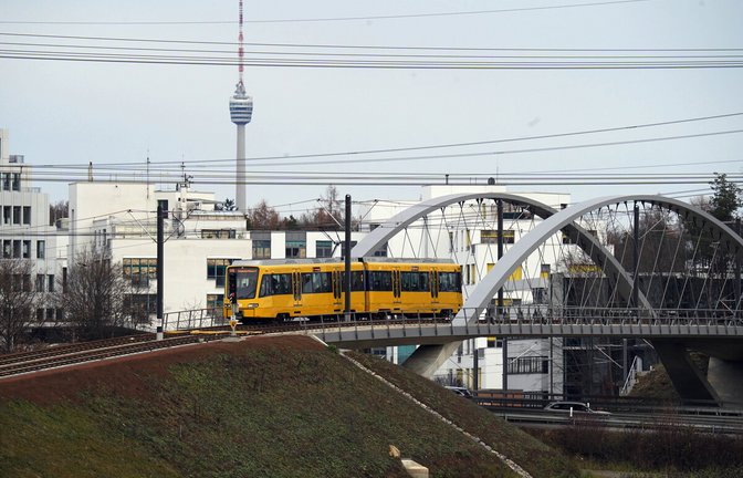 Der Stadtbahnverkehr Richtung Flughafen war wegen eines Unfalls im Gewerbegebiet Fasanenhof am Abend unterbrochen (Archivbild).<span class='image-autor'>Foto: Andreas Rosar/Fotoagentur Stuttgart</span>