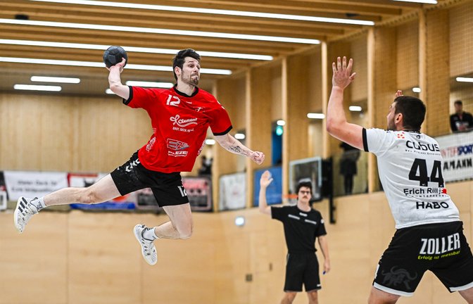 Moritz Modenese (links) steht mit dem HC Metter-Enz gegen den TSV Asperg II unter Erfolgsdruck. <span class='image-autor'>Foto: Krause</span>