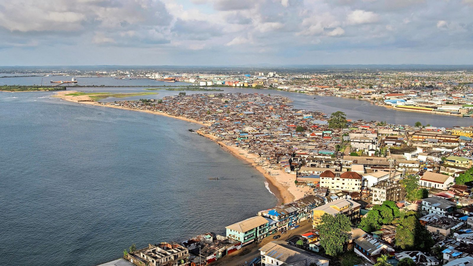 Eine Stadt, in der die Armut das Leben prägt: Monrovia ist die Hauptstadt von Liberia in Westafrika.Foto: AFP/John Wessels