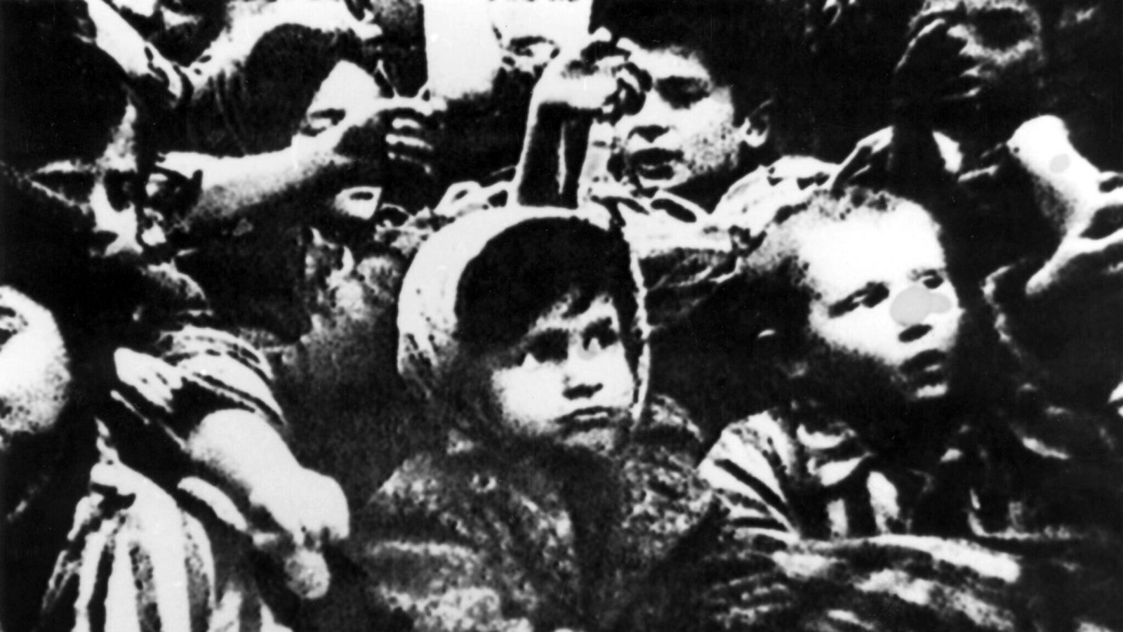 Die Kinder von Auschwitz.Foto: picture alliance / dpa