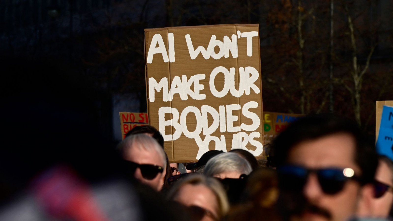 Proteste gegen sexualisierte DeepfakesFoto: AFP/John Macdougall Proteste gegen sexualisierte DeepfakesFoto: AFP/John Macdougall