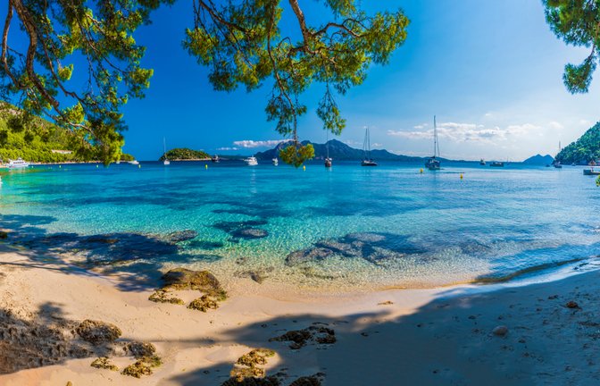 Am Playa de Formentor kann man in vollen Zügen entspannen.<span class='image-autor'>Foto: Serenity-H / shutterstock.com</span>