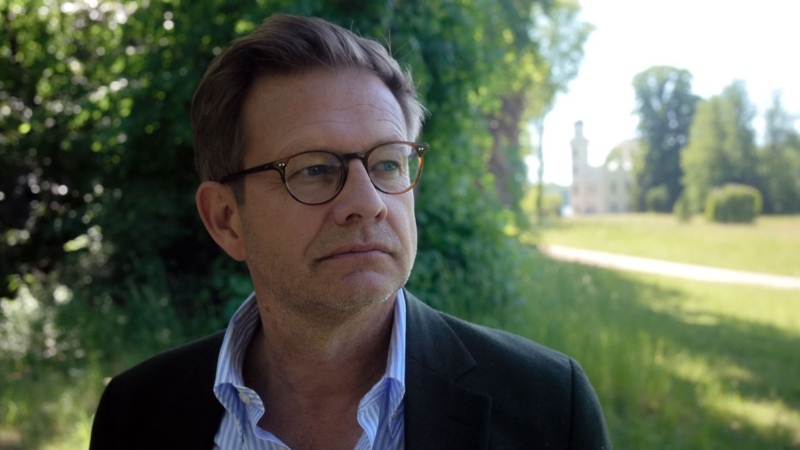 Mit "Träume aus Feuer" springt Illies in die Vergangenheit – und erzählt sie so, dass sie sich wie Gegenwart anfühlt.Foto: Maximilian Specht/dpa