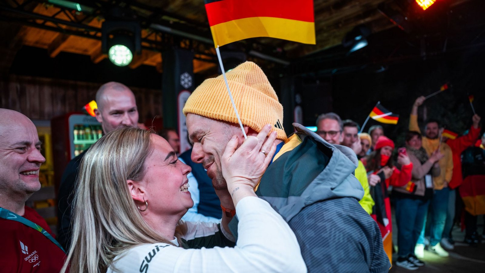 Christopher Grotheer mit seiner Frau Mary-Ann beim Empfang im Deutschen Haus in Cortina d’Ampezzo. Foto: /Funke Foto Services Christopher Grotheer mit seiner Frau Mary-Ann beim Empfang im Deutschen Haus in Cortina d’Ampezzo. Foto: /Funke Foto Services