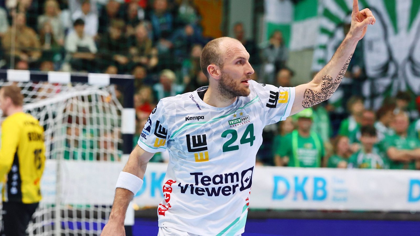 Der 34-jährige Marcel Schiller zeigt in Leipzig eine überragende Leistung.Foto: IMAGO/Picture Point LE