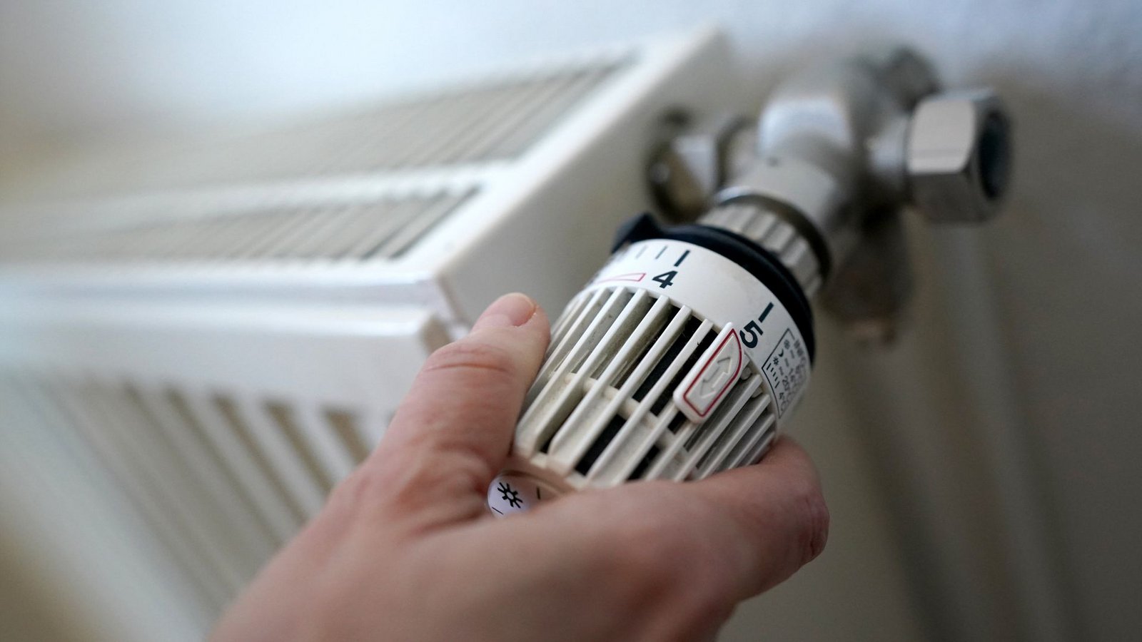 Die Energiepreisbremse bis Ostern ist zwar anvisiert, die Heizkosten könnten trotzdem steigen.Foto: dpa/Marcus Brandt Die Energiepreisbremse bis Ostern ist zwar anvisiert, die Heizkosten könnten trotzdem steigen.Foto: dpa/Marcus Brandt