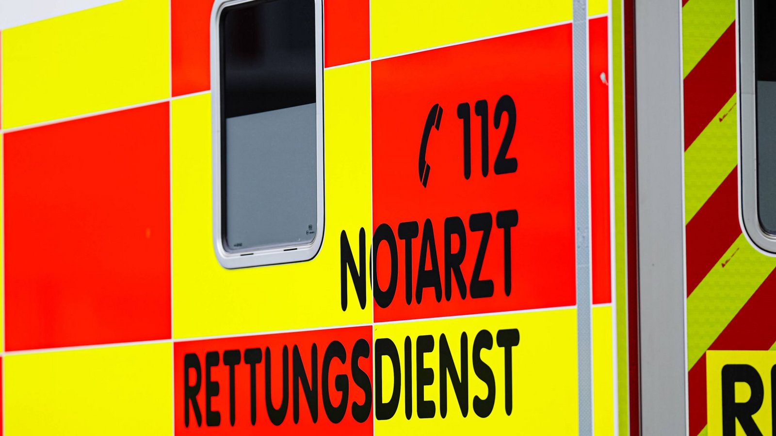 Die Frau wurde so schwer verletzt, dass sie noch an der Unfallstelle starb (Symbolbild).Foto: IMAGO///Marcel von Fehrn Die Frau wurde so schwer verletzt, dass sie noch an der Unfallstelle starb (Symbolbild).Foto: IMAGO///Marcel von Fehrn