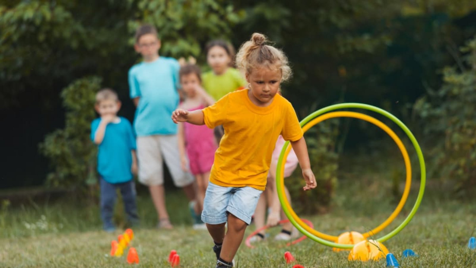 Im Rems-Murr-Kreis finden noch bis September Bewegungs- und Tobetage für Kinder statt (Symbolbild).oksix / stock.adobe.com