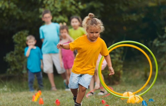 Im Rems-Murr-Kreis finden noch bis September Bewegungs- und Tobetage für Kinder statt (Symbolbild).<span class='image-autor'>oksix / stock.adobe.com</span>