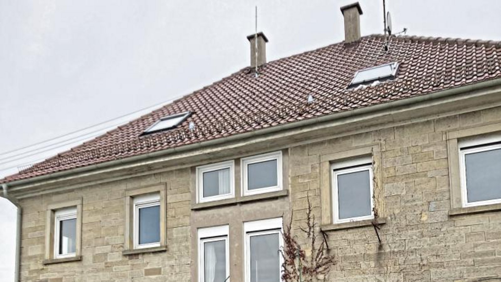 Der in den 70er-Jahren angebaute Balkon soll entfernt werden. Fotos: Mauer Der in den 70er-Jahren angebaute Balkon soll entfernt werden. Fotos: Mauer