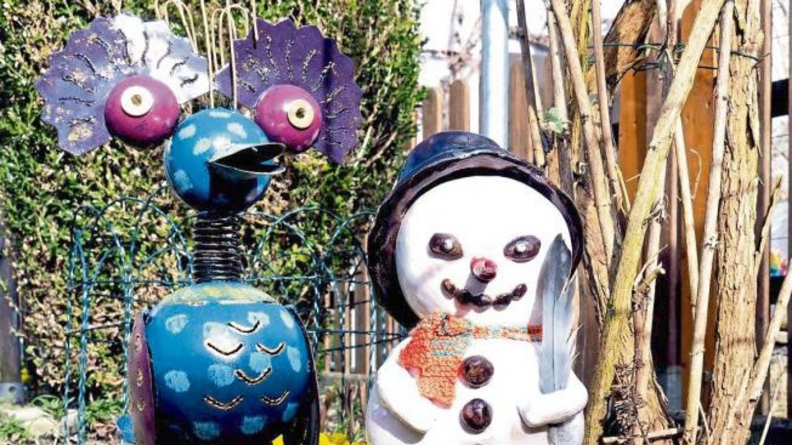„Der Schneemann ist traurig, der Vogel singt, das heißt: Der Frühling kommt bestimmt“, reimt Wolfgang Götzke aus Ensingen zu seinem Foto.