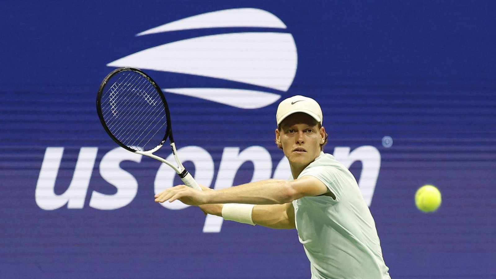 Der Italiener Jannik Sinner während dem Spiel gegen Alexander Zverev.Foto: IMAGO/USA TODAY Network/IMAGO/Geoff Burke Der Italiener Jannik Sinner während dem Spiel gegen Alexander Zverev.Foto: IMAGO/USA TODAY Network/IMAGO/Geoff Burke