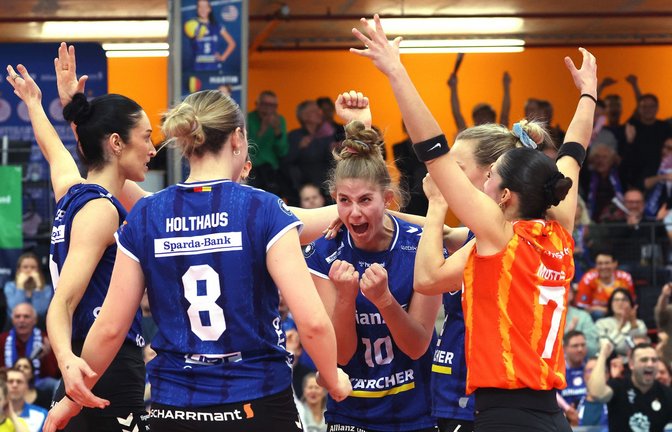 Wie bereits unter der Woche im CEV-Pokal hatten Stuttgarts Volleyballerinnen wieder Grund zu jubeln.<span class='image-autor'>Foto: Baumann/Julia Rahn</span>